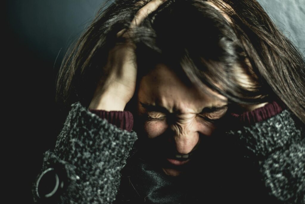 How to manage stress with mindfulness techniques related image