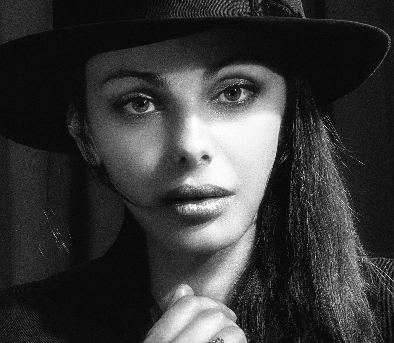 How to achieve Angelina Jolie’s timeless elegance in your daily style