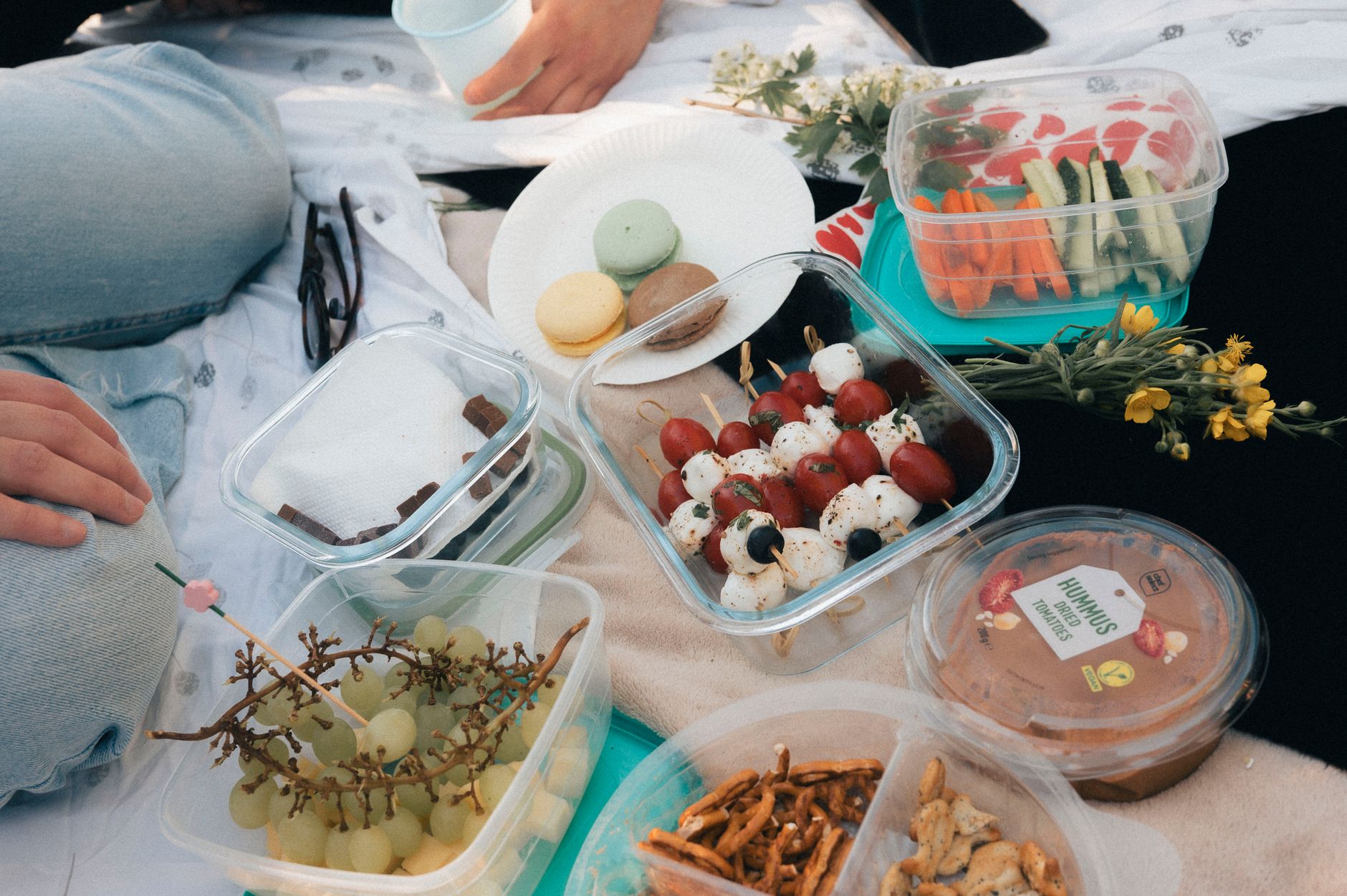 7 healthy snack ideas for summer gatherings inspired by Michael Jackson’s favorites featured image