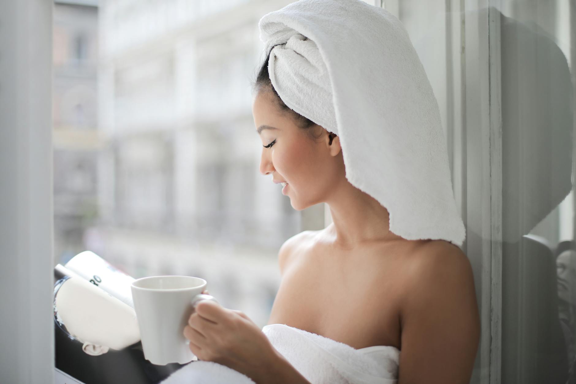 How to create a mindful morning routine like the one seen on Taylor Sheridan featured image