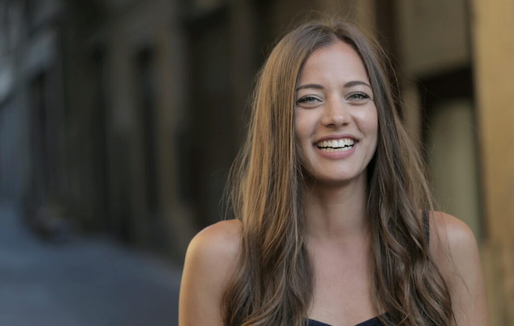7 ways to channel Hannah Berner’s effortless summer beauty looks related image
