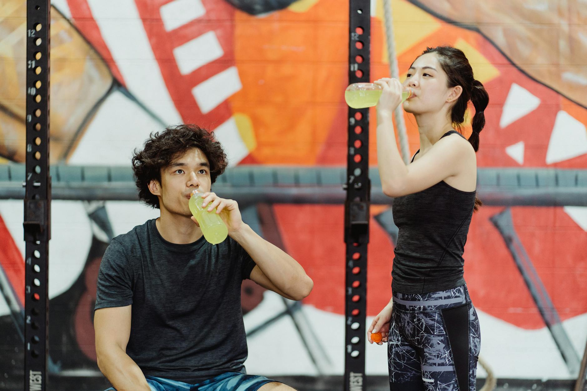 8 summer hydration tips to keep you refreshed, inspired by the healthy habits of Phil Bronstein