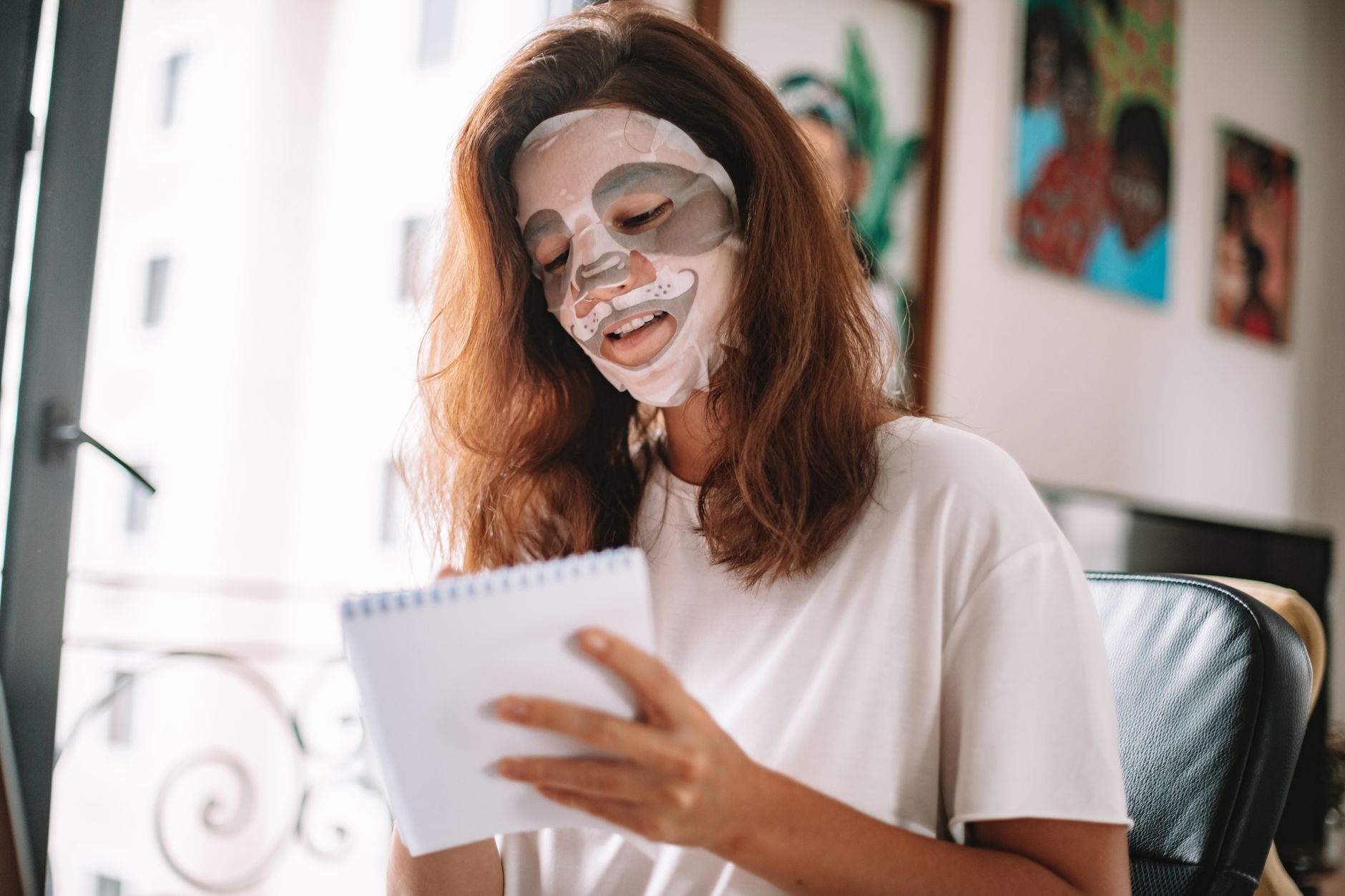 How to create a stress relief routine like those shared by Ariana Grande featured image