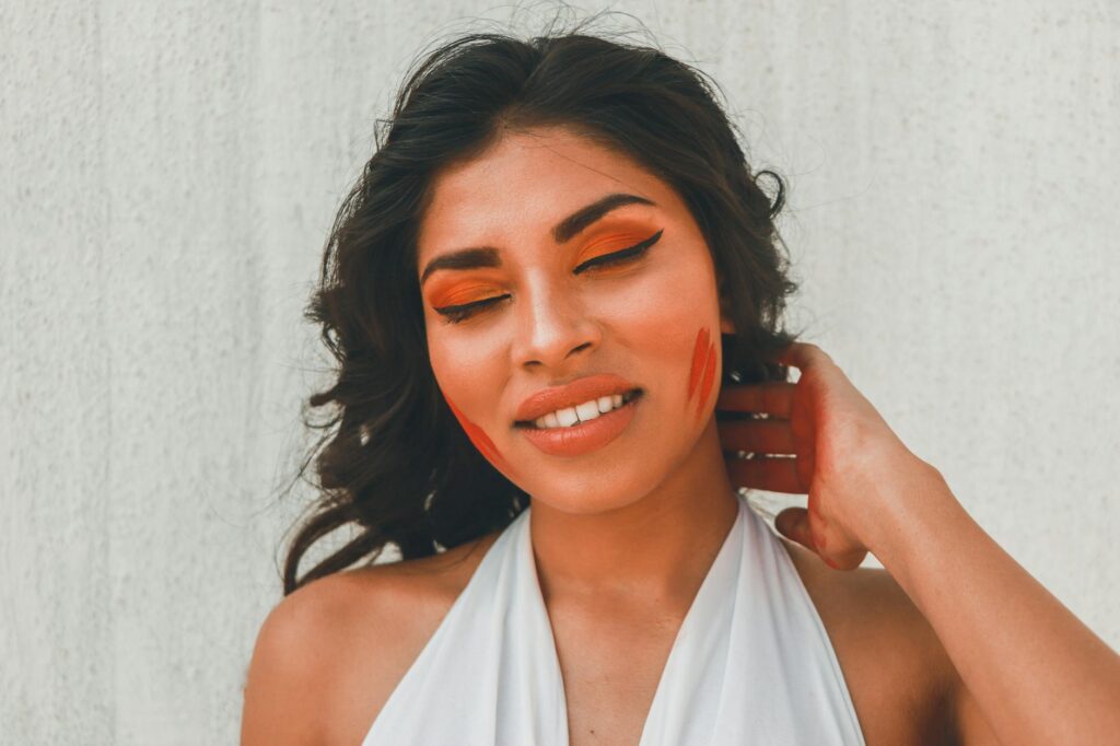 What to know about the summer beauty trends inspired by Tim Walz’s latest looks related image