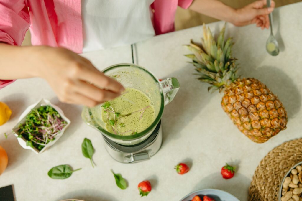 4 delicious summer smoothie recipes inspired by Selena Gomez’s favorite flavors related image