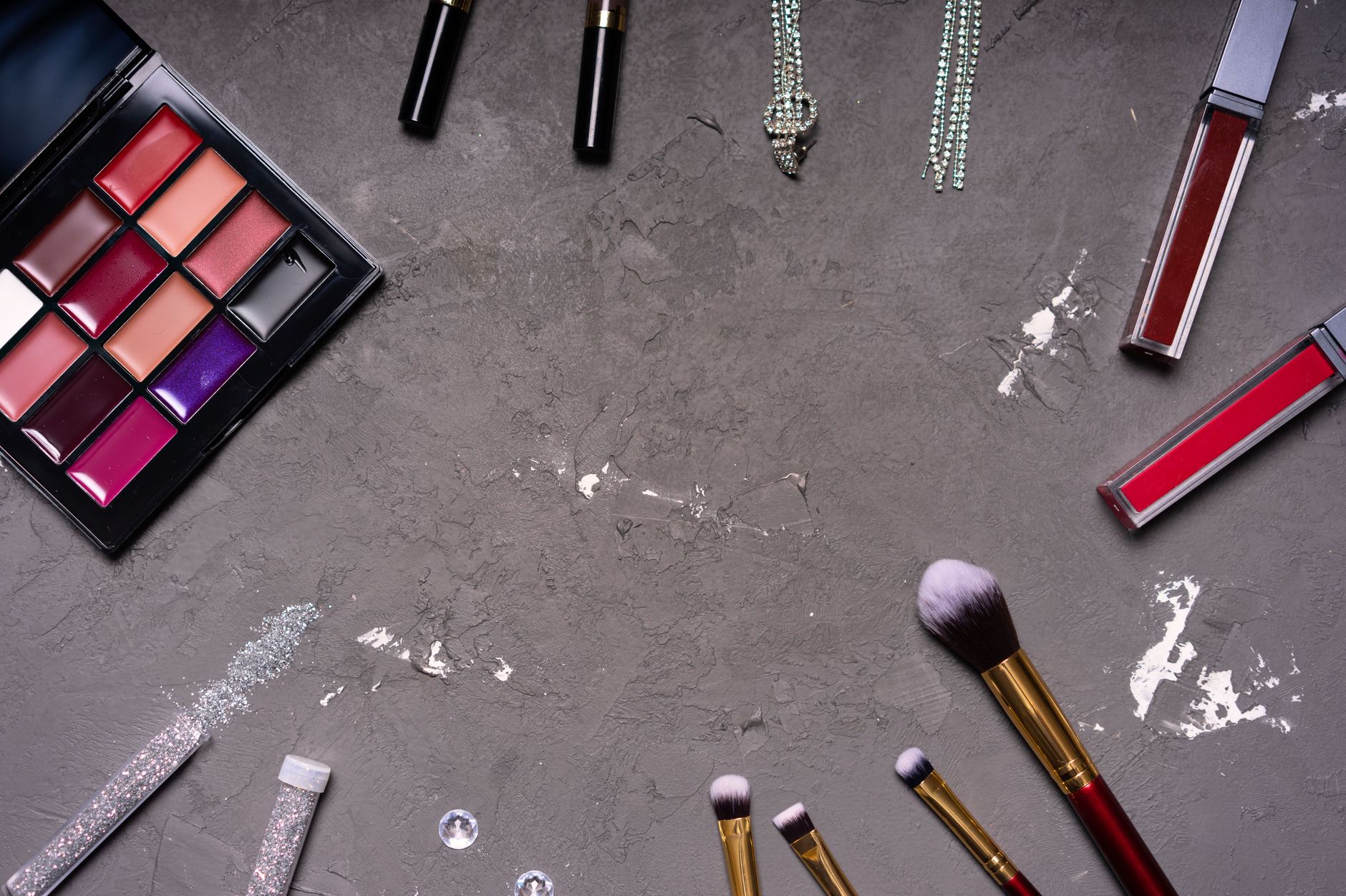 5 quick beauty routines inspired by Zendaya’s effortless style