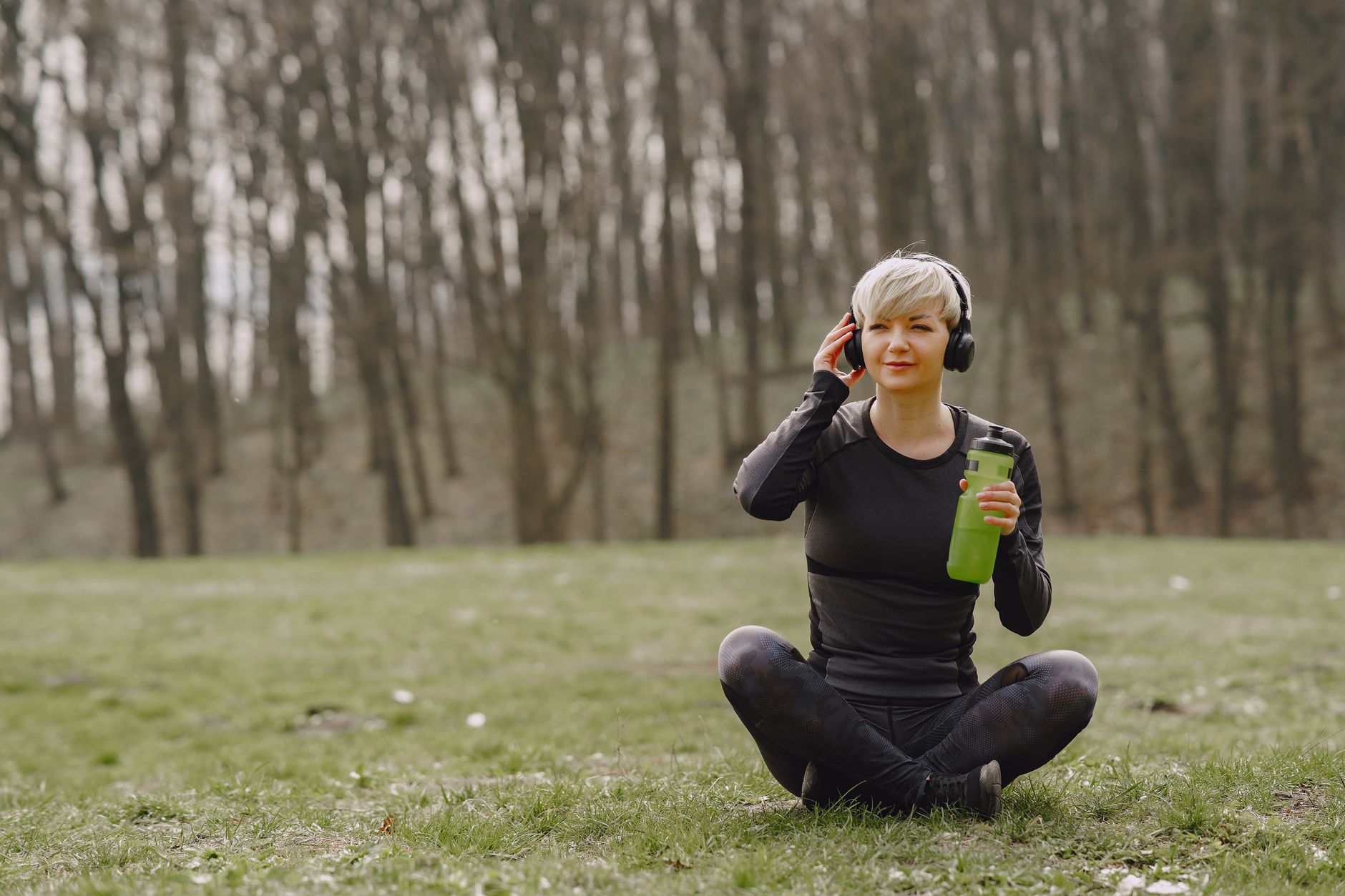 How to enjoy outdoor hobbies like Dua Lipa for a healthier lifestyle