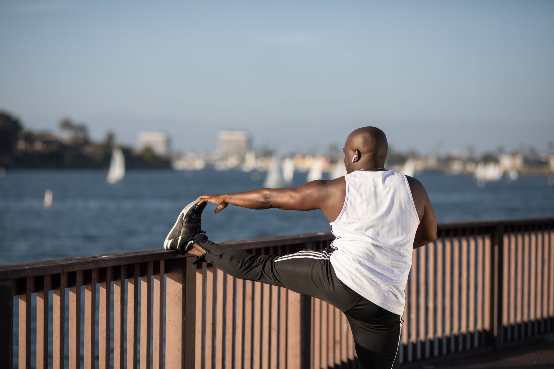 10 Daily Habits for a Healthier Lifestyle Inspired by Jennifer Aniston