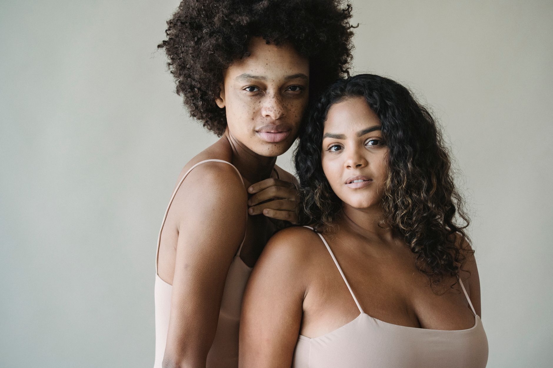 Why fans are curious about Tracee Ellis Ross’s skincare routine for summer glow featured image