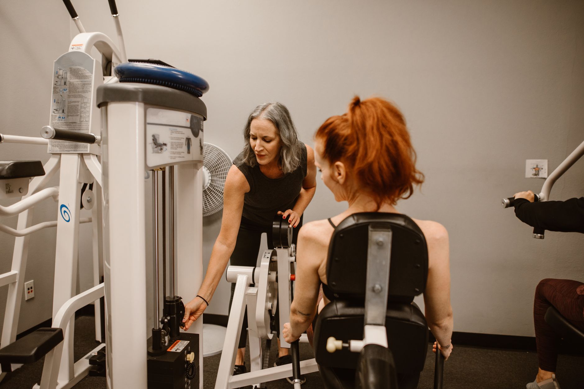 10 fitness tips for women over 40, inspired by Jennifer Aniston’s active lifestyle featured image