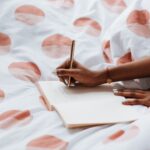How to create a calming evening routine inspired by the practices of Oprah Winfrey featured image