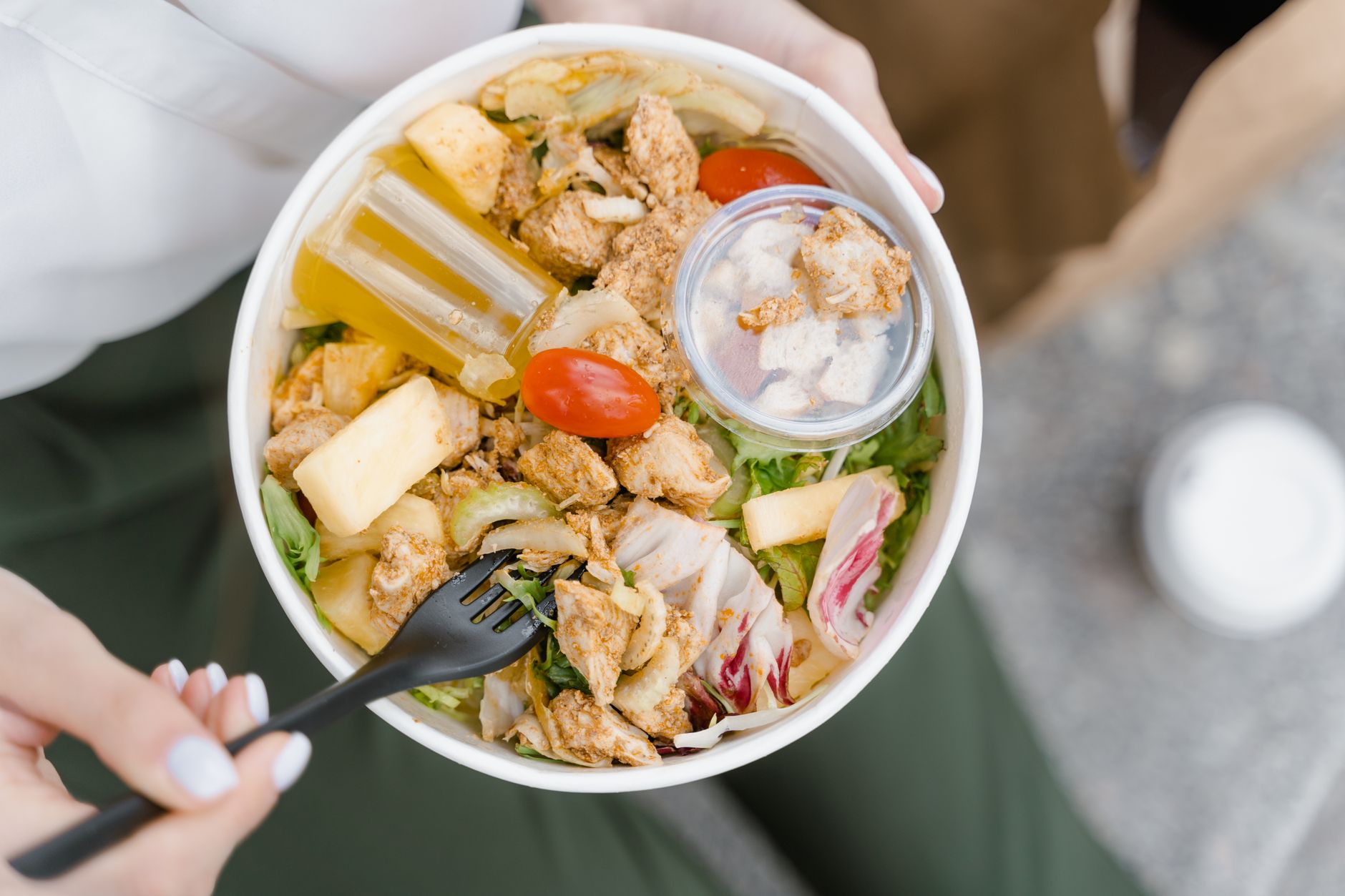 Common mistakes to avoid when trying new healthy eating habits, inspired by the journey of Taylor Swift featured image