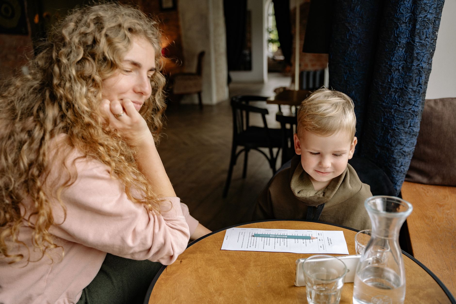 How to create a family-friendly menu inspired by the latest food trends featured image