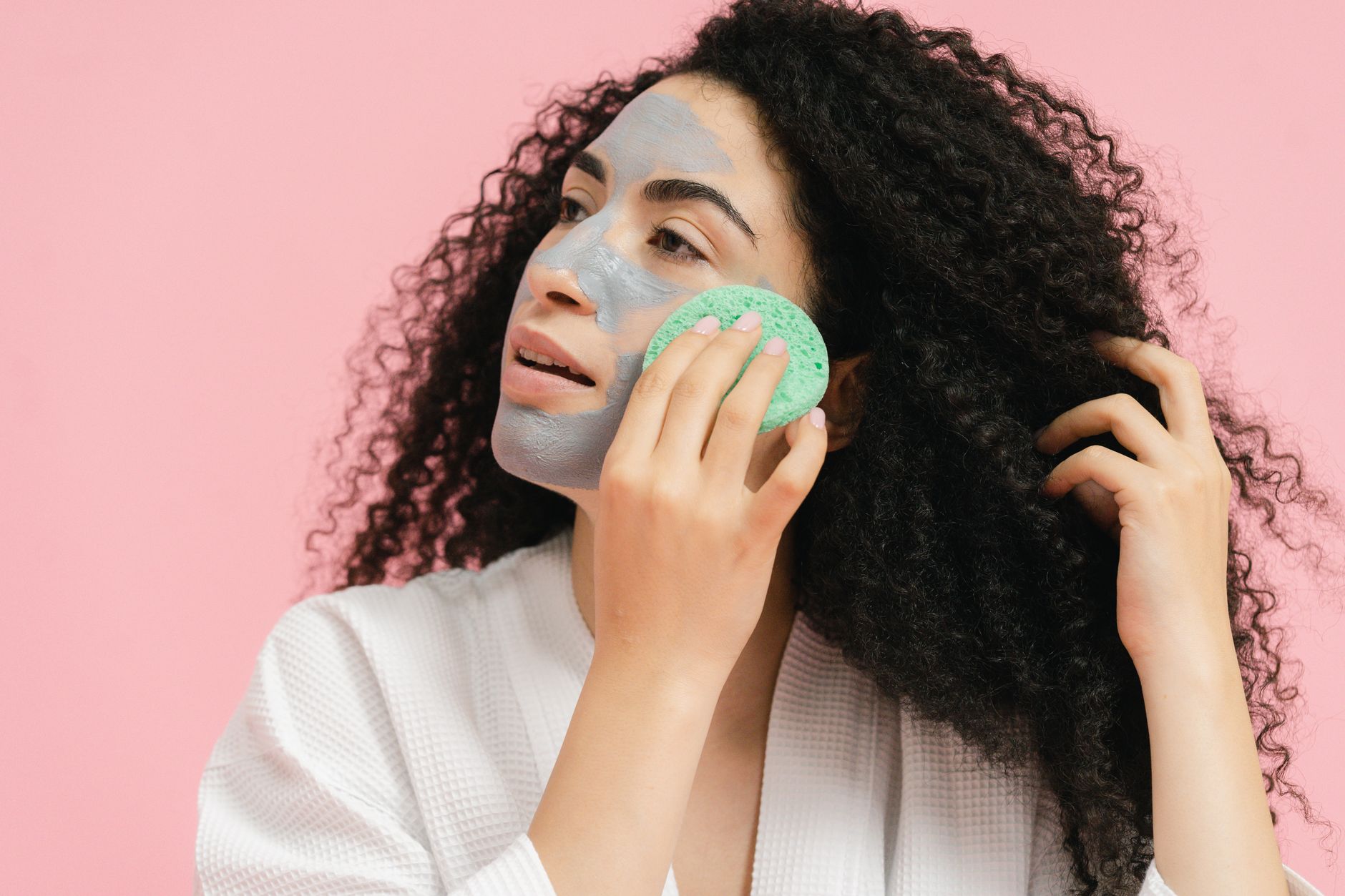5 quick skin care hacks inspired by celebrity beauty secrets for radiant skin this summer featured image