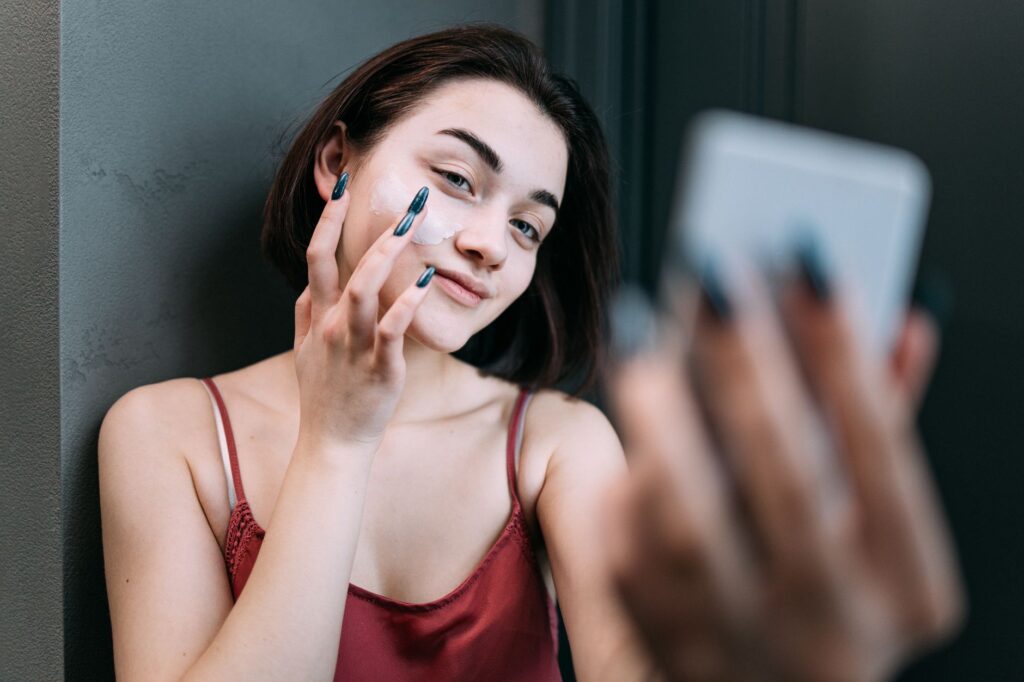 5 Must-Try Skincare Tips Inspired by Celebrity Cruise Getaways related image