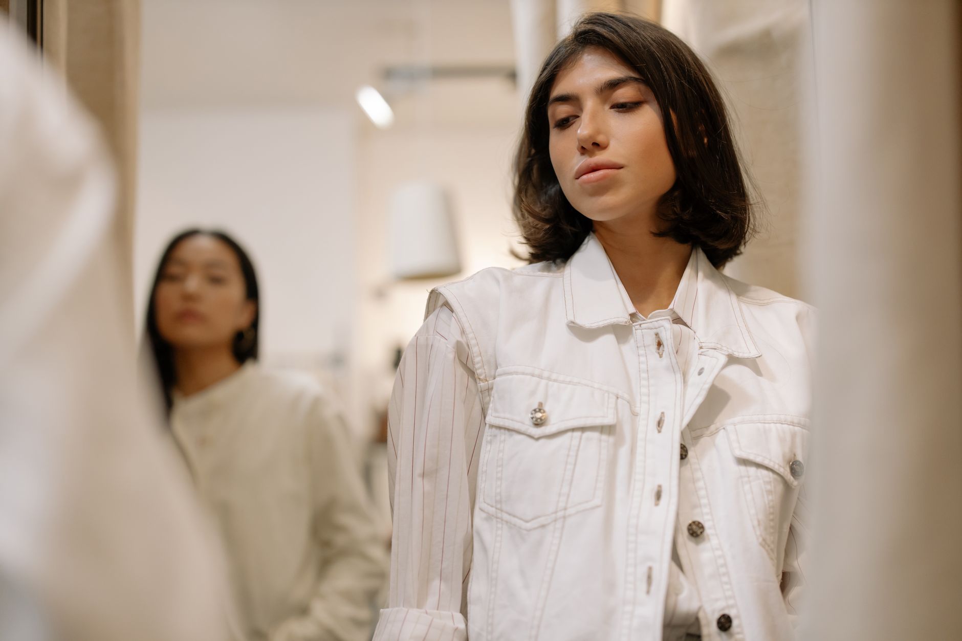 What to know before trying the latest Francesca Jones-inspired hair care routine featured image